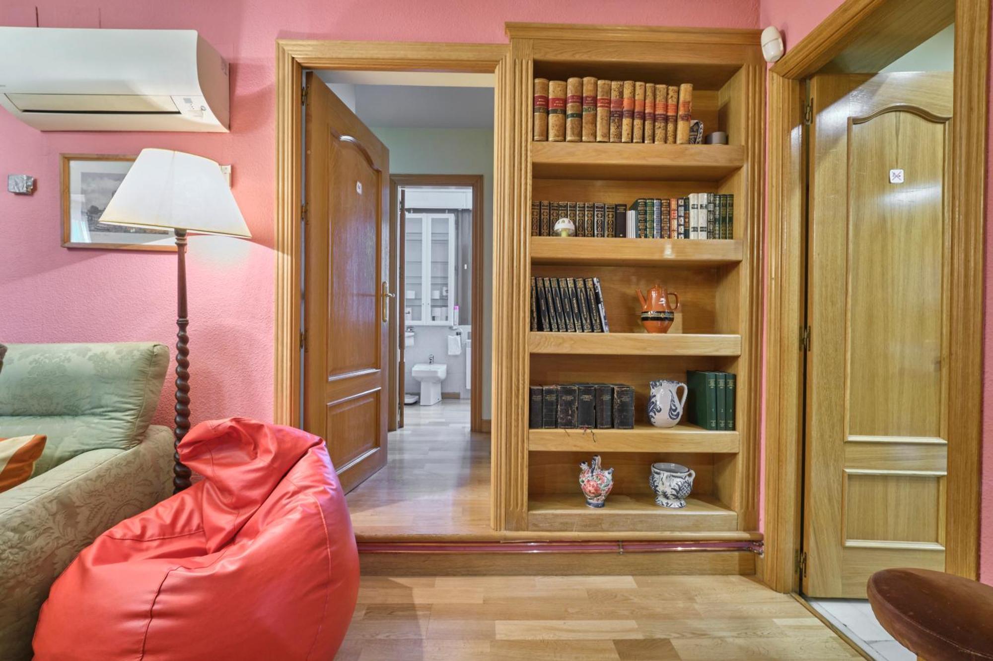 Apartamentos Carlos Madrid Luaran gambar