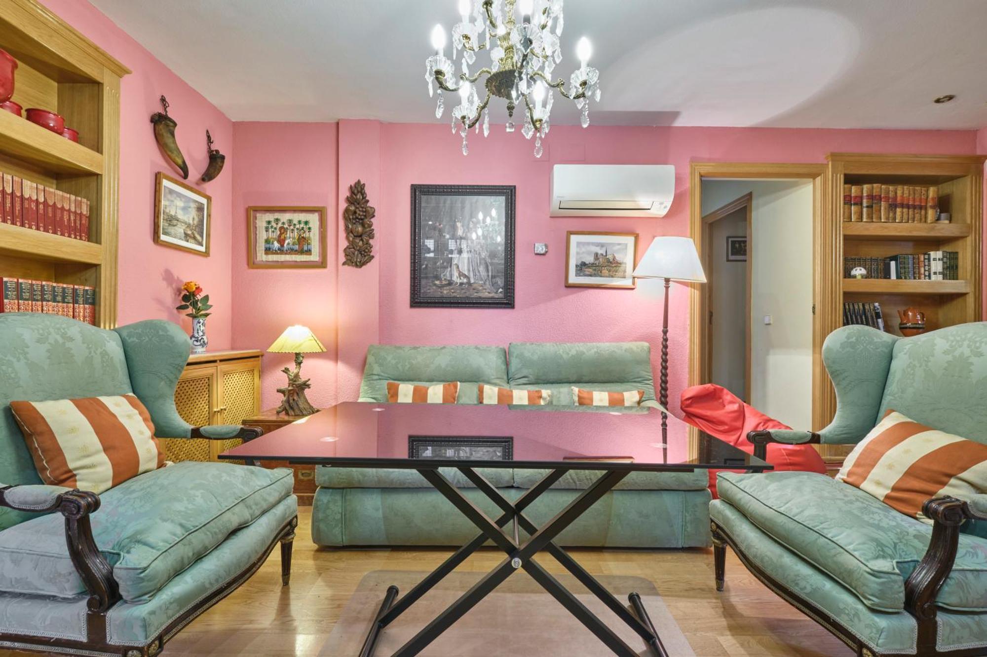 Apartamentos Carlos Madrid Luaran gambar